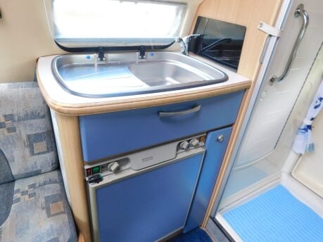 Auto-Sleepers Topaz 2 BERTH HIGH TOP CAMPERVAN VW TRANSPORTER 2.5 TDi 16