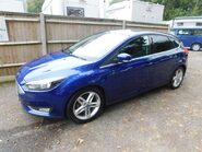 Ford Focus 1.0 TITANIUM 5 Dr 8