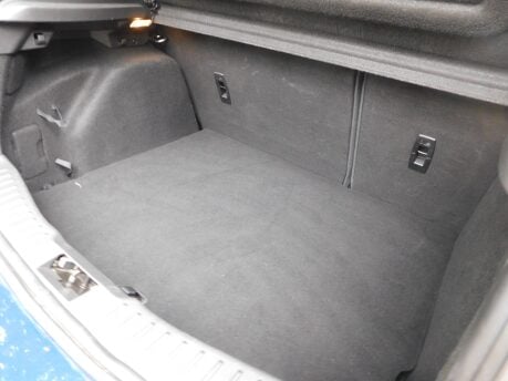 Ford Focus 1.0 TITANIUM 5 Dr 19