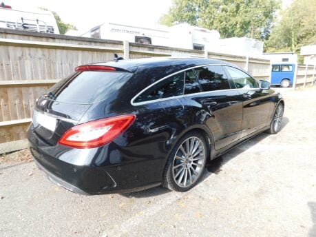 Mercedes-Benz CLS CLS350d SHOOTING BRAKE AMG LINE AUTOMATIC 5dr 4