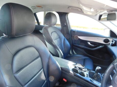 Mercedes-Benz C Class C220d SPORT 4dr 13