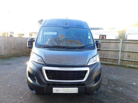 Peugeot Boxer 2.2 BLUEHDI 335 L2H2 PROFESSIONAL PANEL VAN 9