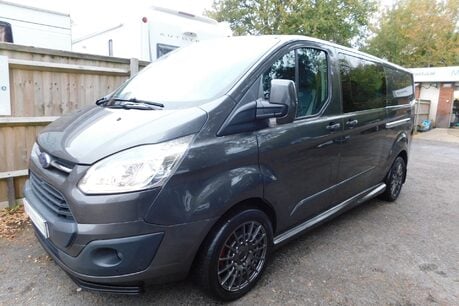 Ford Transit Custom 2.2 TDCi LIMITED DAY VAN/CAMPER