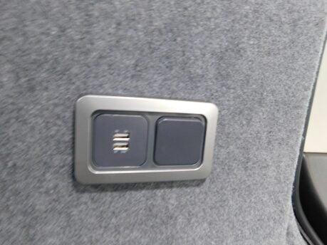 Ford Transit Custom 2.2 TDCi LIMITED DAY VAN/CAMPER 21