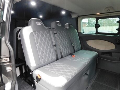 Ford Transit Custom 2.2 TDCi LIMITED DAY VAN/CAMPER 19
