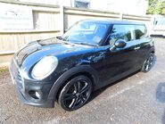 Mini Hatch 1.5 COOPER D 5 Dr 8