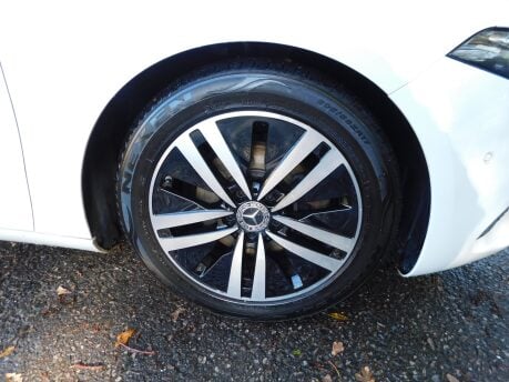 Mercedes-Benz A Class A 180 1.3 SPORT EXECUTIVE 5 Dr 12