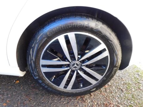 Mercedes-Benz A Class A 180 1.3 SPORT EXECUTIVE 5 Dr 10