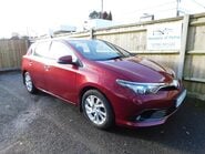 Toyota Auris 1.2 VVT-I BUSINESS EDITION TSS 5dr 2