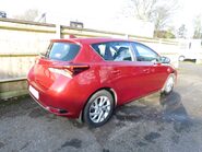Toyota Auris 1.2 VVT-I BUSINESS EDITION TSS 5dr 4