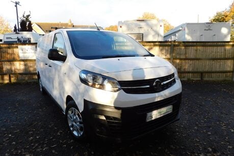 Vauxhall Vivaro 1.5 Turbo D1 2900 DYNAMIC S/S L2H