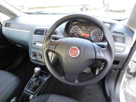 Fiat Grande Punto 1.4 ACTIVE SPORT DUALOGIC AUTOMATIC 3dr 10