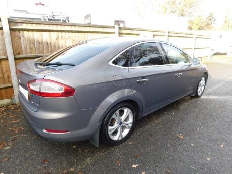 Ford Mondeo 2.0 TITANIUM X BUSINESS EDITION TDCI AUTOMATIC 5 Dr 4