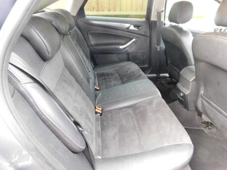 Ford Mondeo 2.0 TITANIUM X BUSINESS EDITION TDCI AUTOMATIC 5 Dr 20