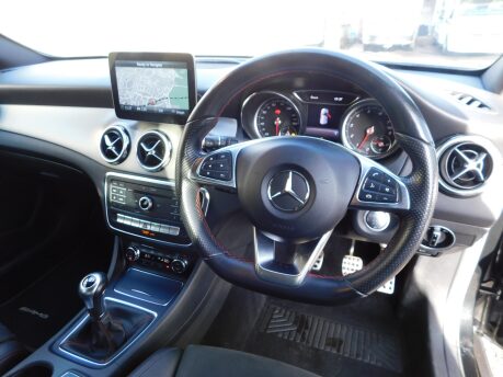 Mercedes-Benz GLA Class GLA 200 AMG LINE PREMIUM 1.6 5dr 10