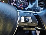 Volkswagen Golf SE NAVIGATION 1.5 TSI EVO 5 Dr 12