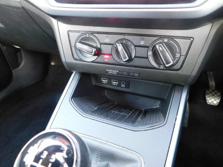 SEAT Arona 1.0 TSI SE TECHNOLOGY 5 Dr 17