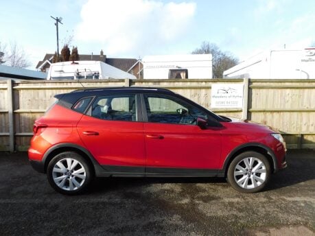 SEAT Arona 1.0 TSI SE TECHNOLOGY 5 Dr 3