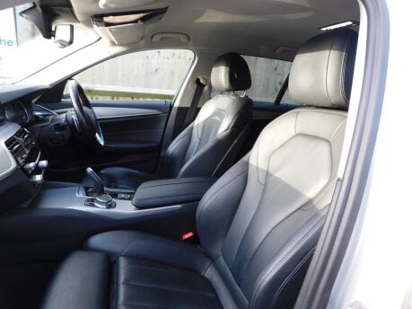 BMW 5 Series 520d SE TOURING AUTOMATIC 18