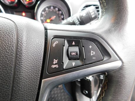 Vauxhall Mokka 1.4 EXCLUSIV S/S 5 Dr 17