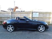 Mercedes-Benz SLK SLK200 1.8 BLUEEFFICIENCY AMG SPORT ED125 AUTOMATIC 3