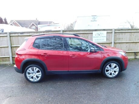 Peugeot 2008 1.5 BLUEHDI GT LINE 5 Dr 3
