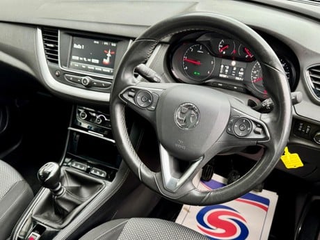 Vauxhall Grandland X 1.5 Turbo D BlueInjection SE Euro 6 (s/s) 5dr