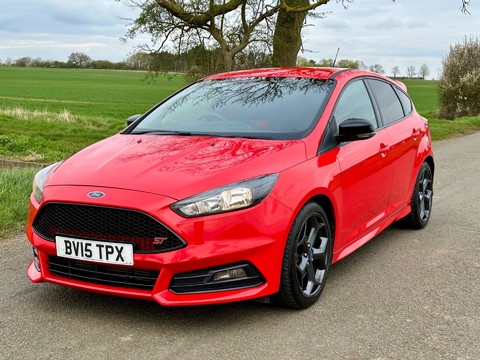 Ford Focus 2.0 TDCi ST-2 Euro 6 (s/s) 5dr 8