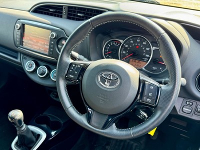 Toyota Yaris 1.33 Dual VVT-i Design Euro 6 5dr