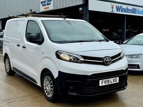 Toyota Proace 1.6D Icon Compact Panel Van SWB Euro 6 6dr