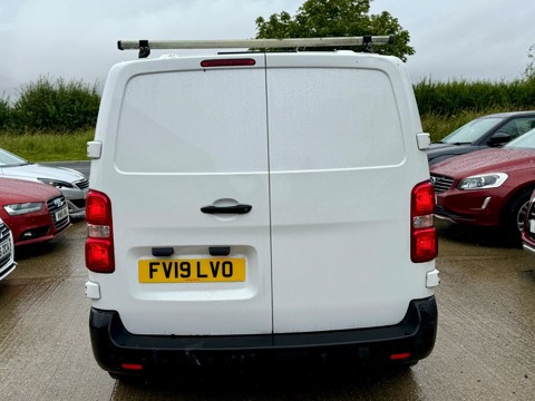 Toyota Proace 1.6D Icon Compact Panel Van SWB Euro 6 6dr 9