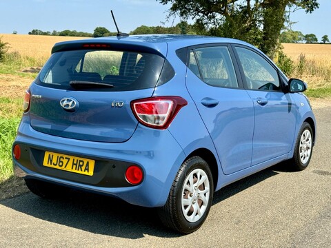 Hyundai i10 1.0 SE Euro 6 5dr 9