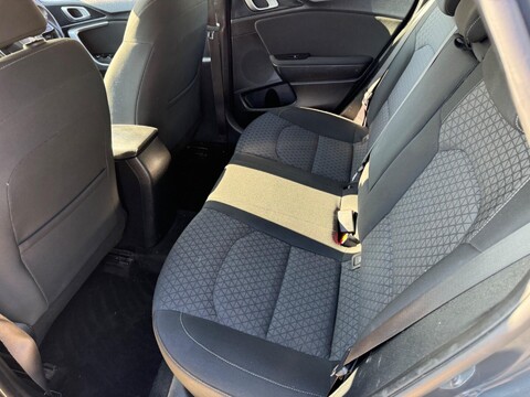 Kia Ceed 1.0 T-GDi ECO 2 Euro 6 (s/s) 5dr 33