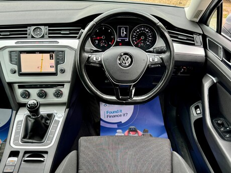 Volkswagen Passat 1.6 TDI BlueMotion Tech SE Euro 6 (s/s) 4dr