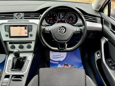 Volkswagen Passat 1.6 TDI BlueMotion Tech SE Euro 6 (s/s) 4dr