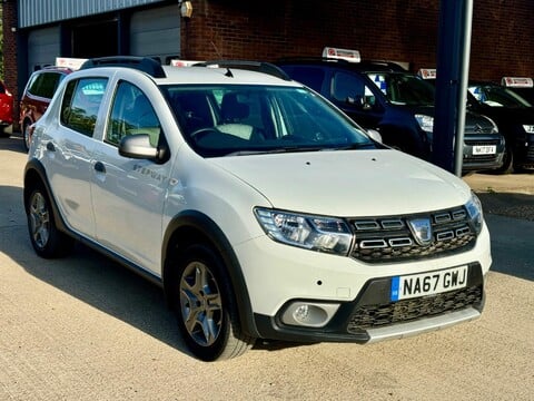 Dacia Sandero Stepway 0.9 TCe Laureate Euro 6 (s/s) 5dr 1