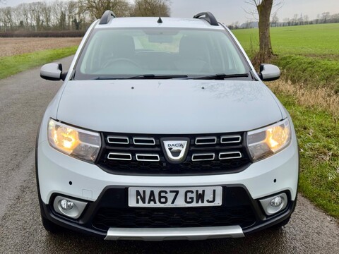 Dacia Sandero Stepway 0.9 TCe Laureate Euro 6 (s/s) 5dr 4