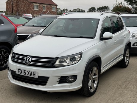 Volkswagen Tiguan 2.0 TDI BlueMotion Tech R-Line DSG 4WD Euro 5 (s/s) 5dr (Nav)