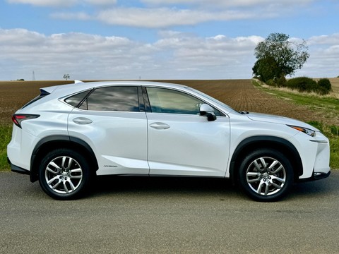 Lexus NX 2.5 300h Luxury E-CVT 4WD Euro 6 (s/s) 5dr 5