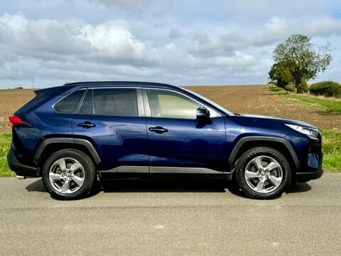 Toyota Rav4 2.5 VVT-h Design CVT Euro 6 (s/s) 5dr 3