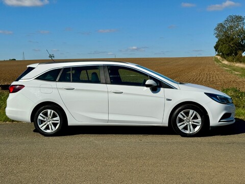 Vauxhall Astra 1.6 CDTi ecoFLEX Design Sports Tourer Euro 6 (s/s) 5dr 3