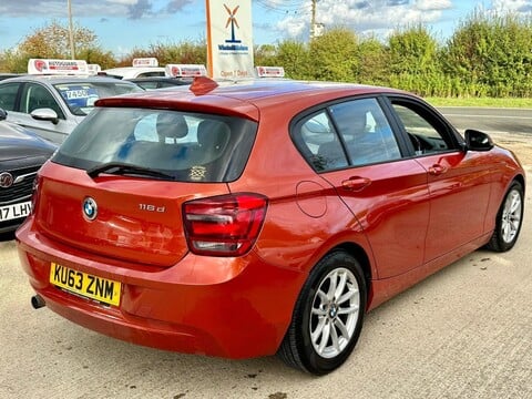 BMW 1 Series 1.6 116d ED EfficientDynamics Euro 5 (s/s) 5dr 8