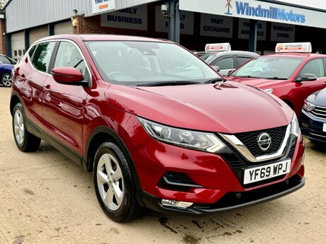 Nissan Qashqai 1.3 DIG-T Acenta Premium Euro 6 (s/s) 5dr