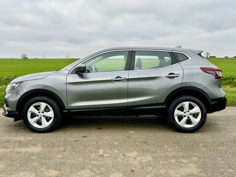 Nissan Qashqai 1.3 DIG-T Acenta Premium Euro 6 (s/s) 5dr 6