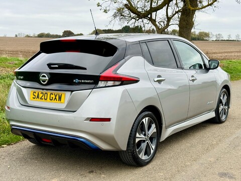 Nissan LEAF 40kWh Tekna Auto 5dr 9