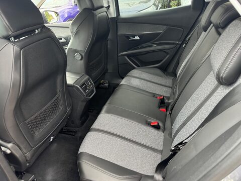 Peugeot 3008 1.6 BlueHDi Allure Euro 6 (s/s) 5dr 39