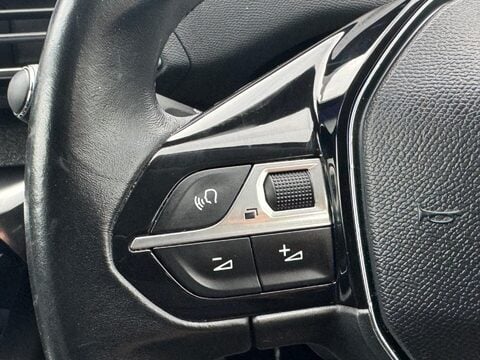 Peugeot 3008 1.6 BlueHDi Allure Euro 6 (s/s) 5dr 29