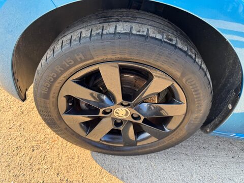 Skoda Citigo 1.0 MPI Colour Edition Euro 6 5dr 35