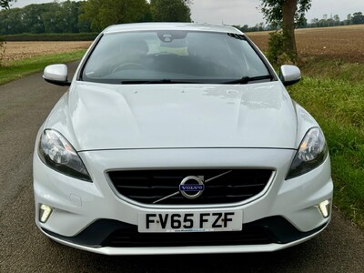 Volvo V40 2.0 D2 R-Design Euro 6 (s/s) 5dr