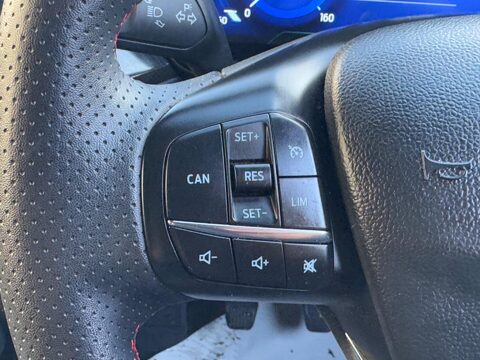 Ford Focus 1.0T EcoBoost MHEV ST-Line X Edition Euro 6 (s/s) 5dr 37